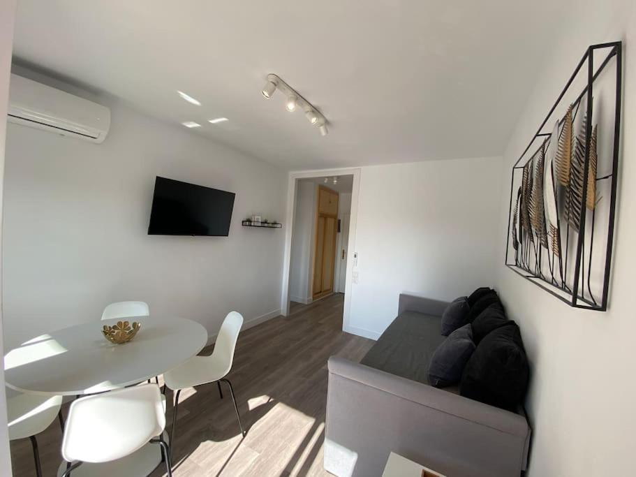 Apt Moderno Con Vistas, Recepcion 24 Hs Y Piscinas Benalmádena Kültér fotó