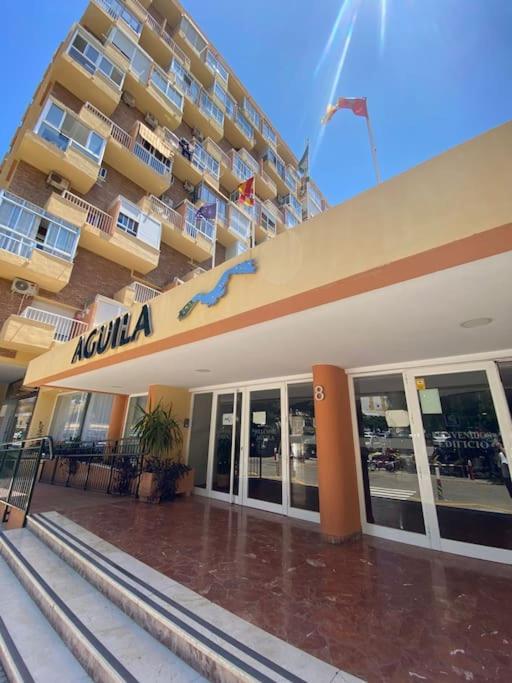 Apt Moderno Con Vistas, Recepcion 24 Hs Y Piscinas Benalmádena Kültér fotó
