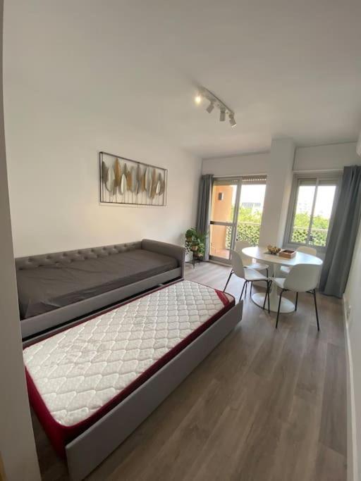 Apt Moderno Con Vistas, Recepcion 24 Hs Y Piscinas Benalmádena Kültér fotó