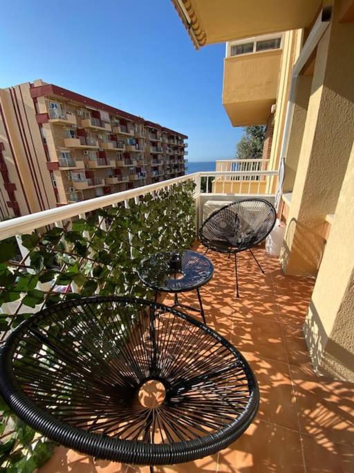Apt Moderno Con Vistas, Recepcion 24 Hs Y Piscinas Benalmádena Kültér fotó