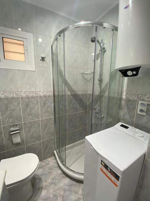 Apt Moderno Con Vistas, Recepcion 24 Hs Y Piscinas Benalmádena Kültér fotó