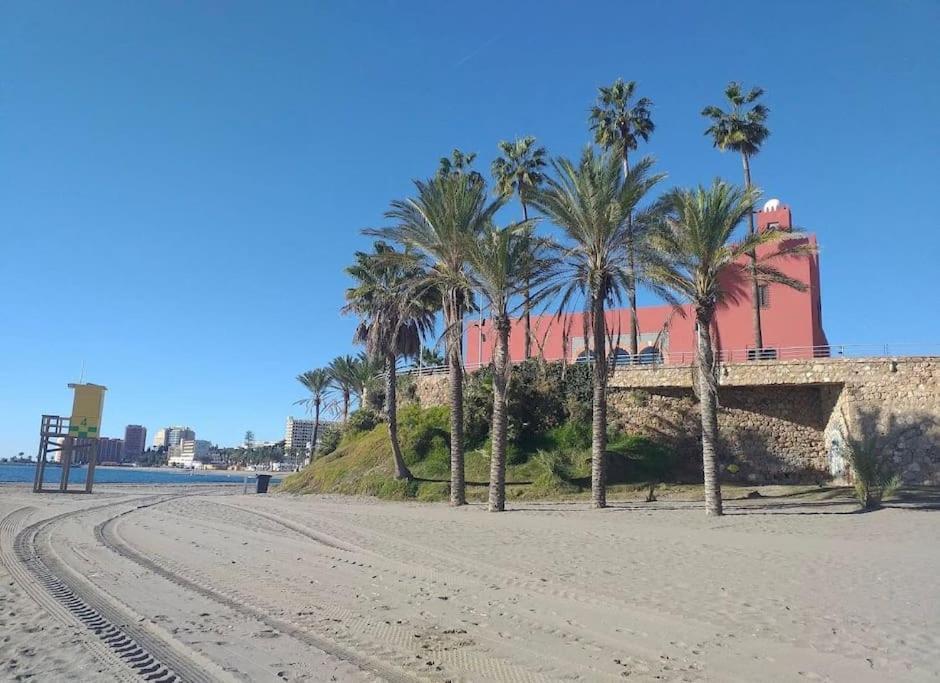 Apt Moderno Con Vistas, Recepcion 24 Hs Y Piscinas Benalmádena Kültér fotó